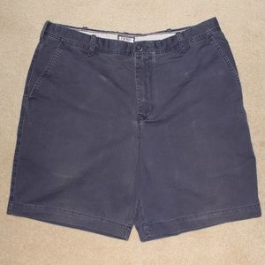 Izod Shorts Size 38